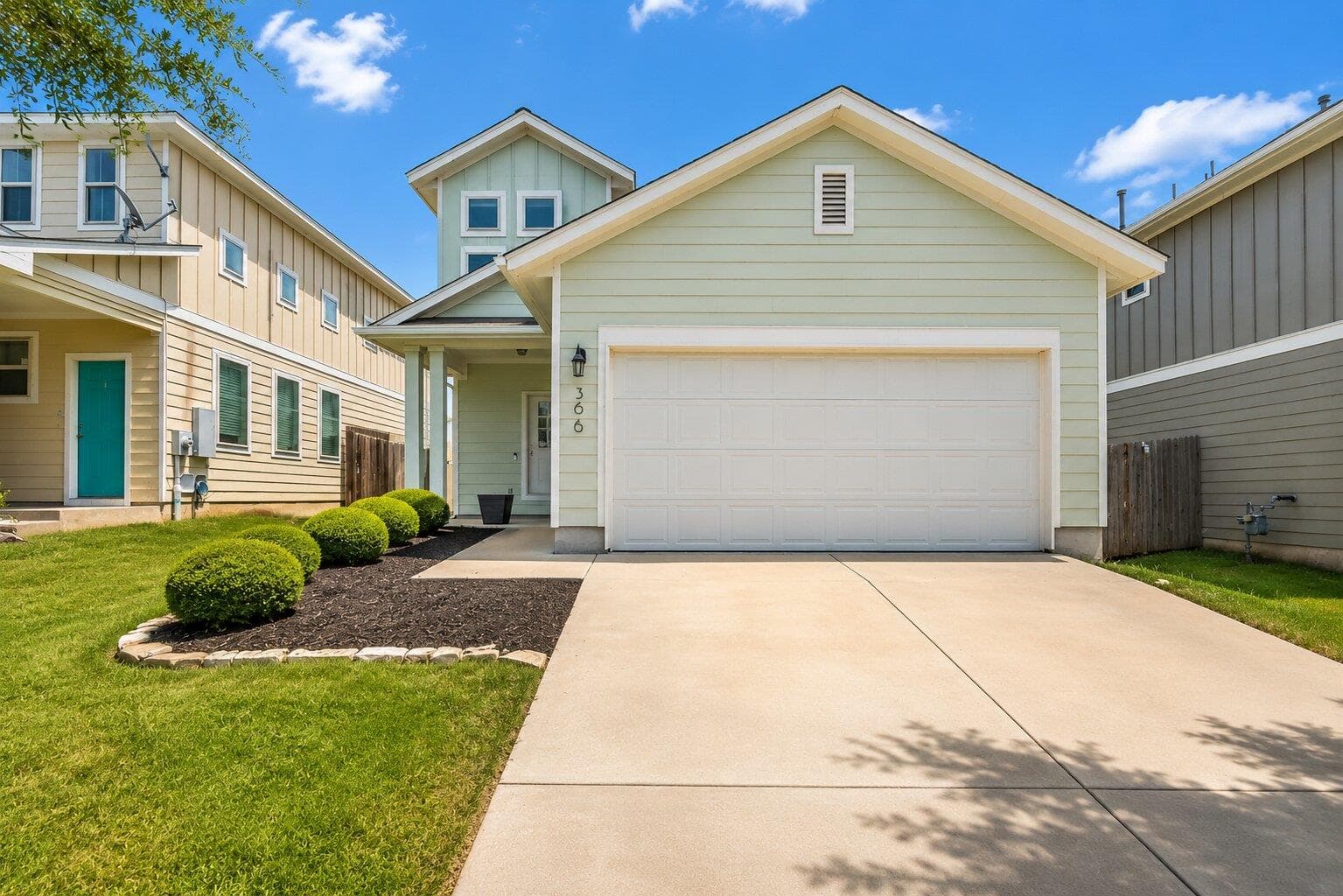 366  Eagle Brook Ln