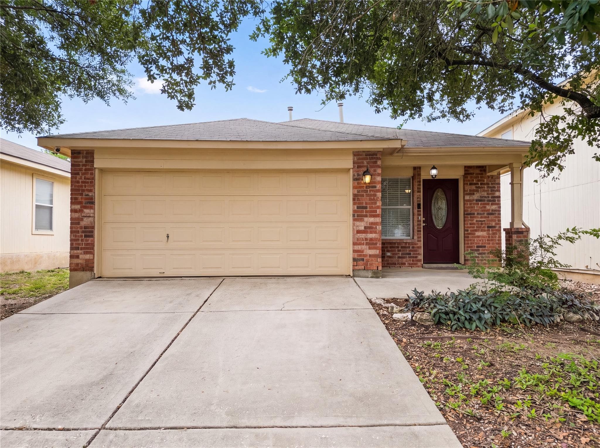1076  Shadow Creek Blvd