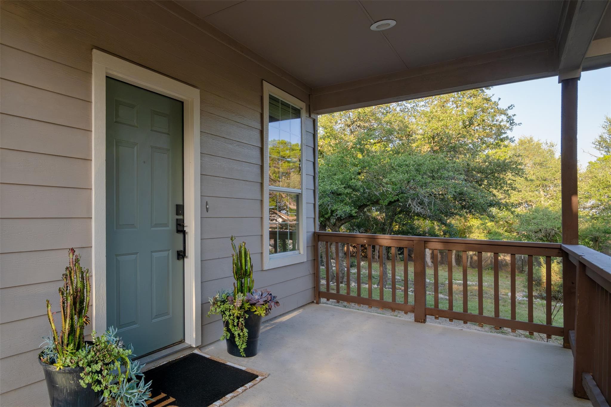 1816  Spring Valley Dr