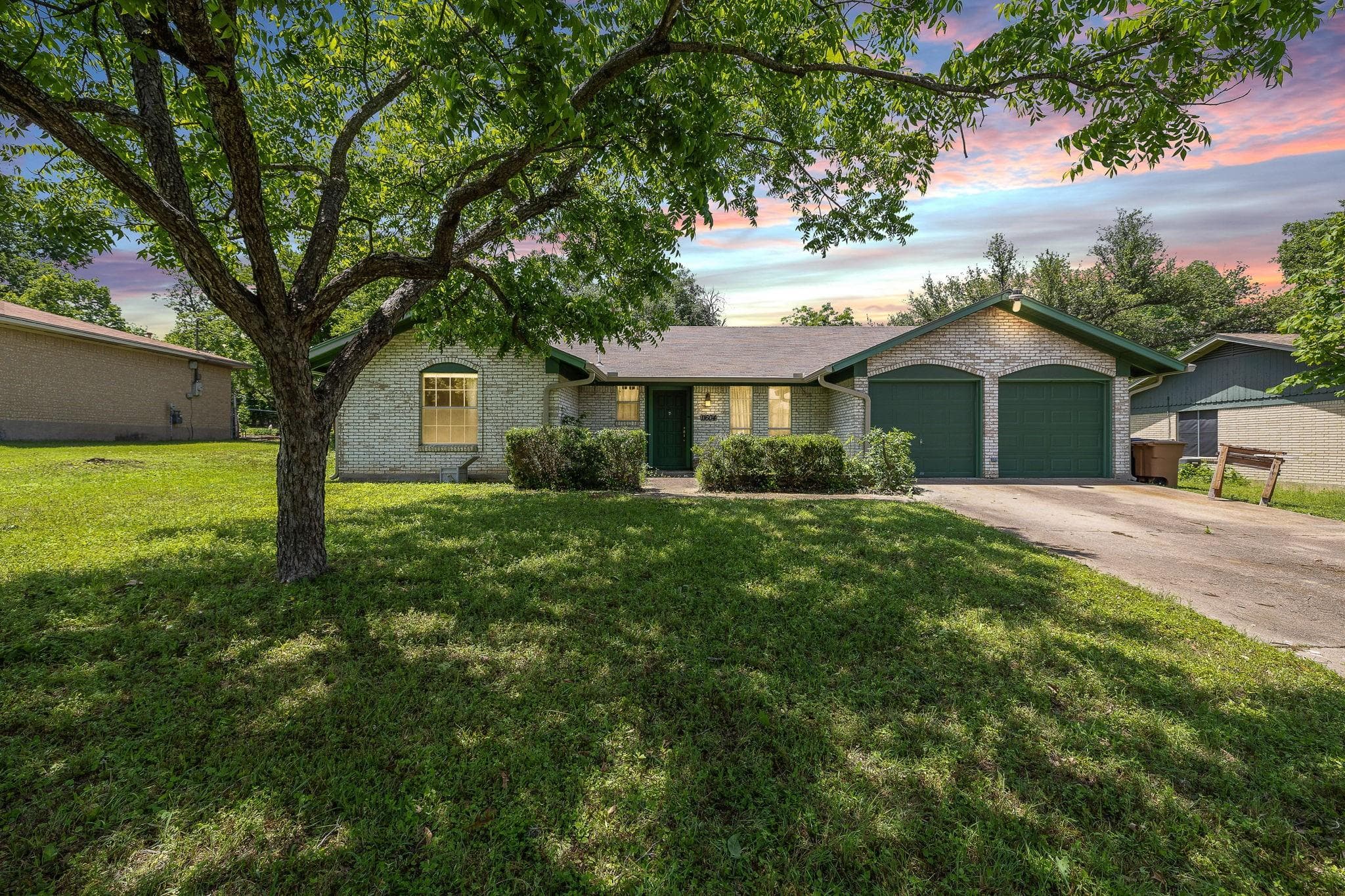 11604 Oak Trl