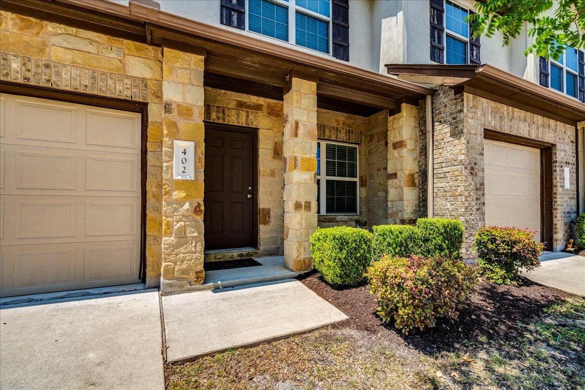 1701 S Bell Blvd #402