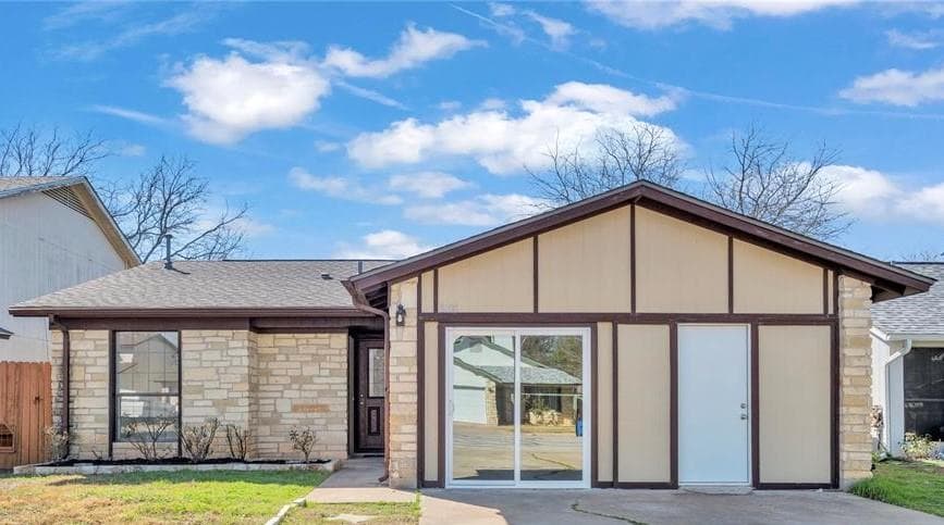 1800 Tamra Ct