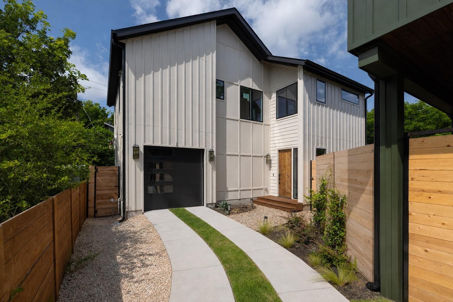 309 Franklin Blvd #2