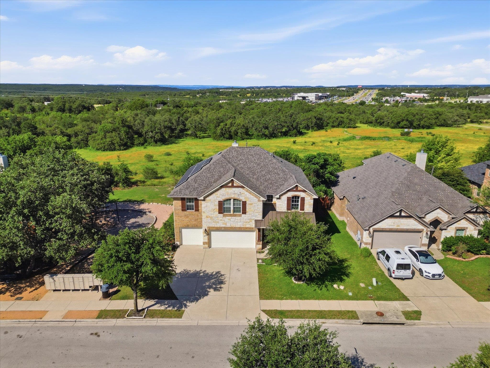 1511 Rimstone Dr