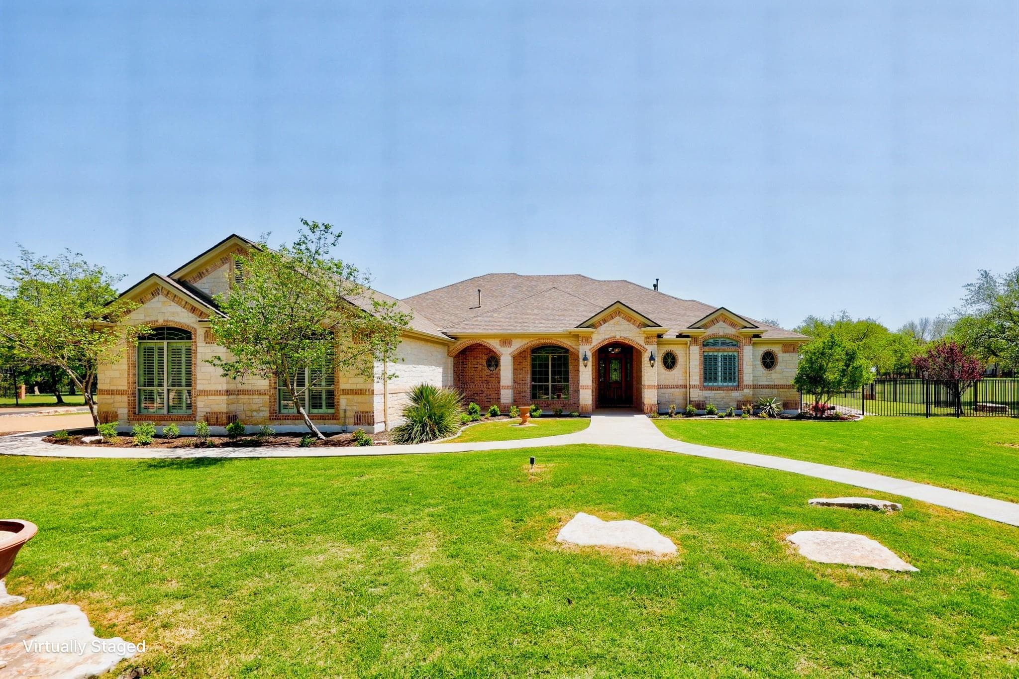 112 Shady Elm None