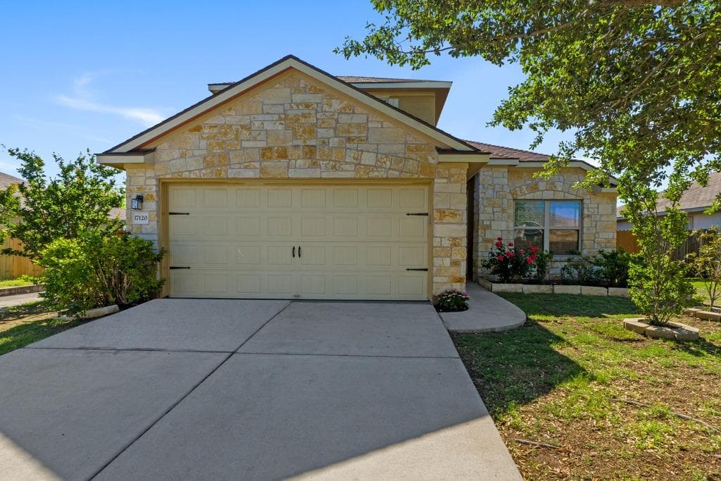 17120 Bridgefarmer Blvd