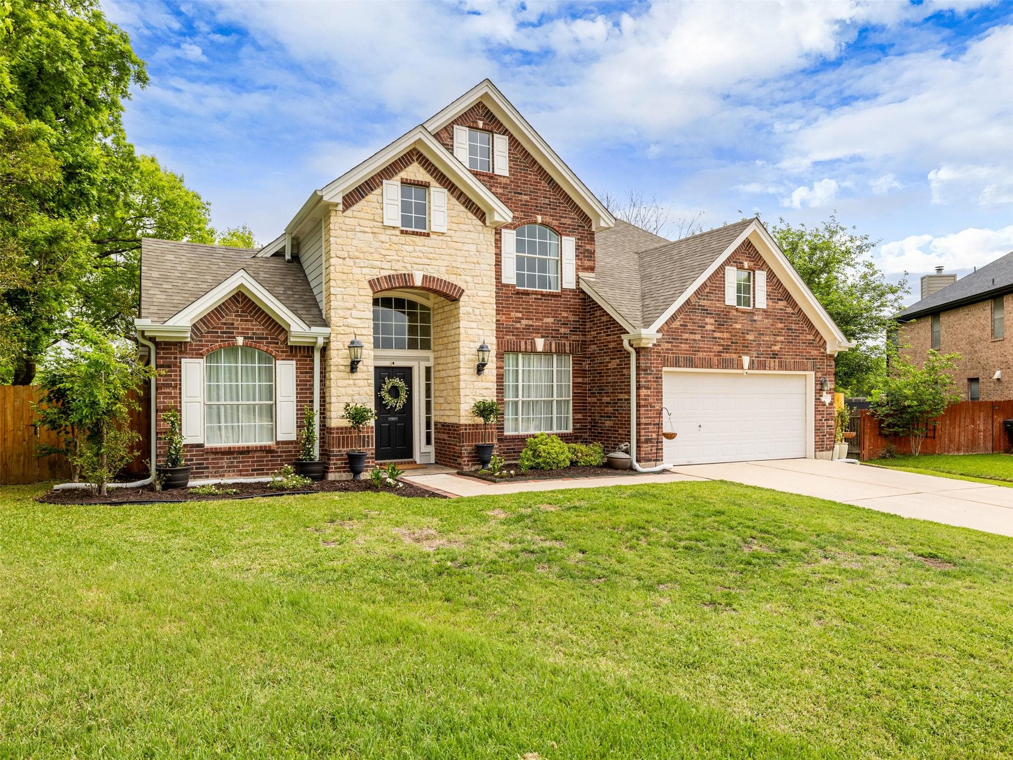 300 N Carriage Hills Dr