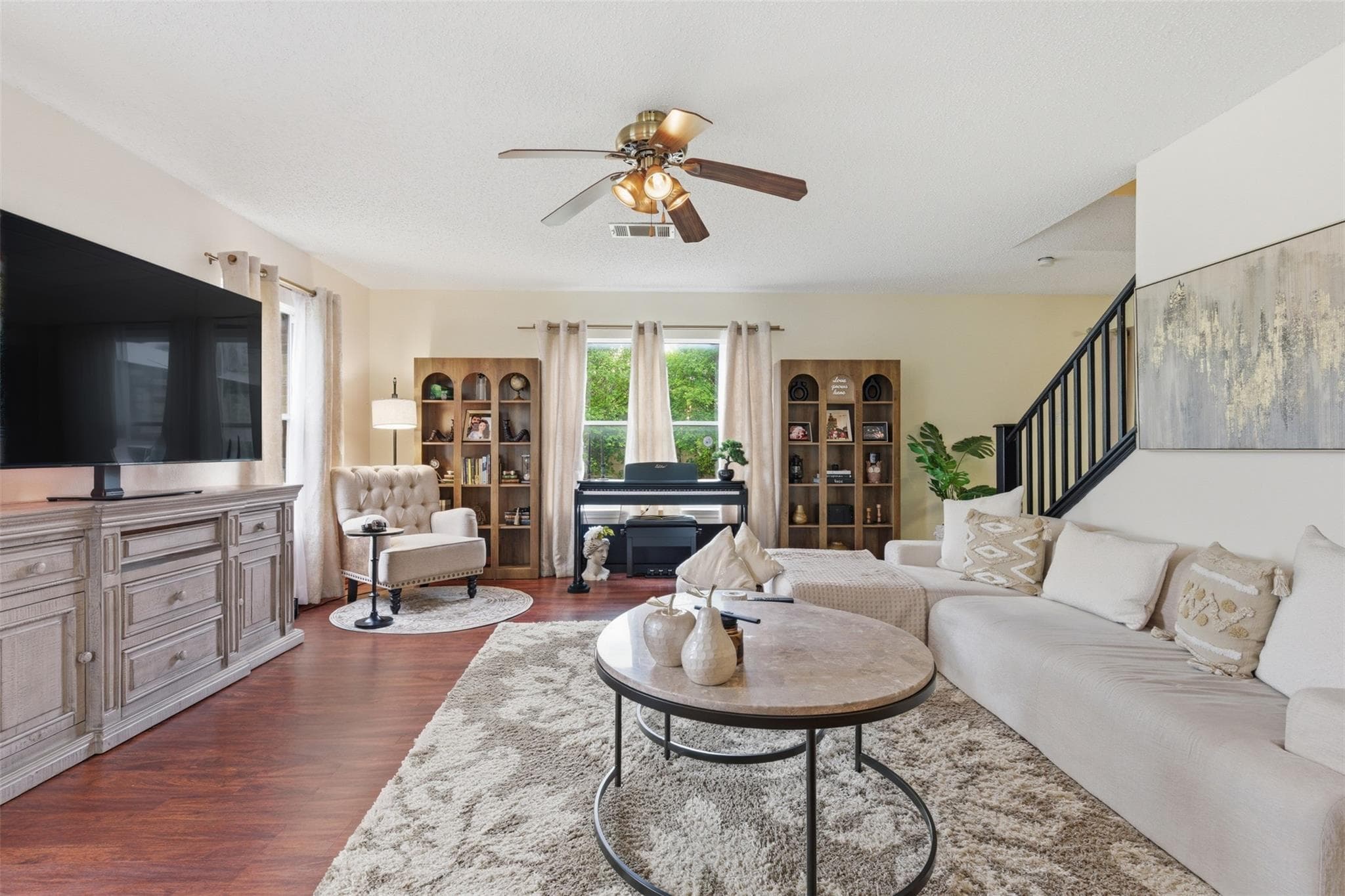 2900 Donnell Dr