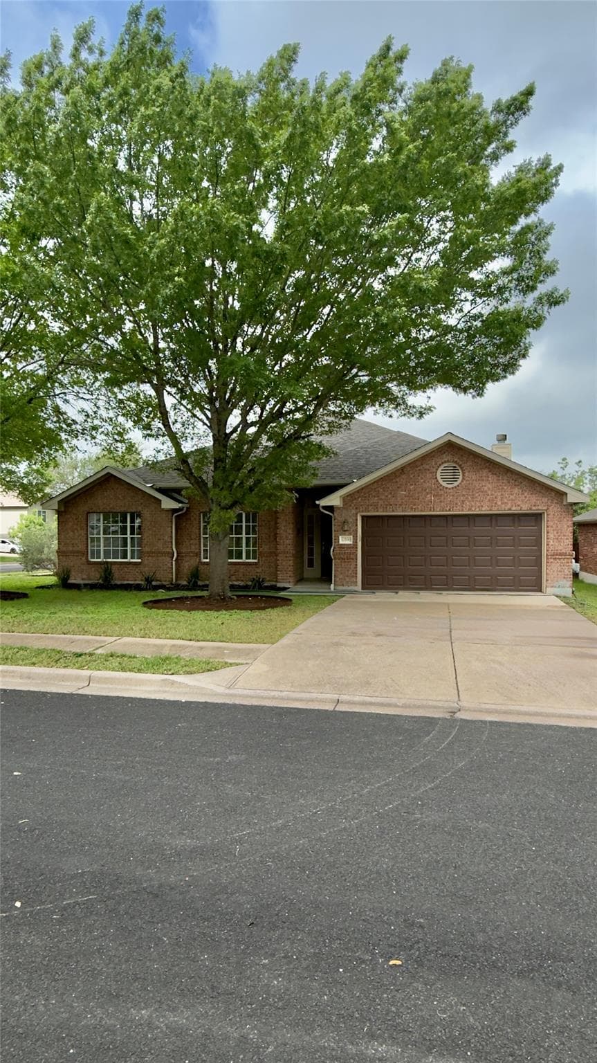 12700 Danbrook Cv