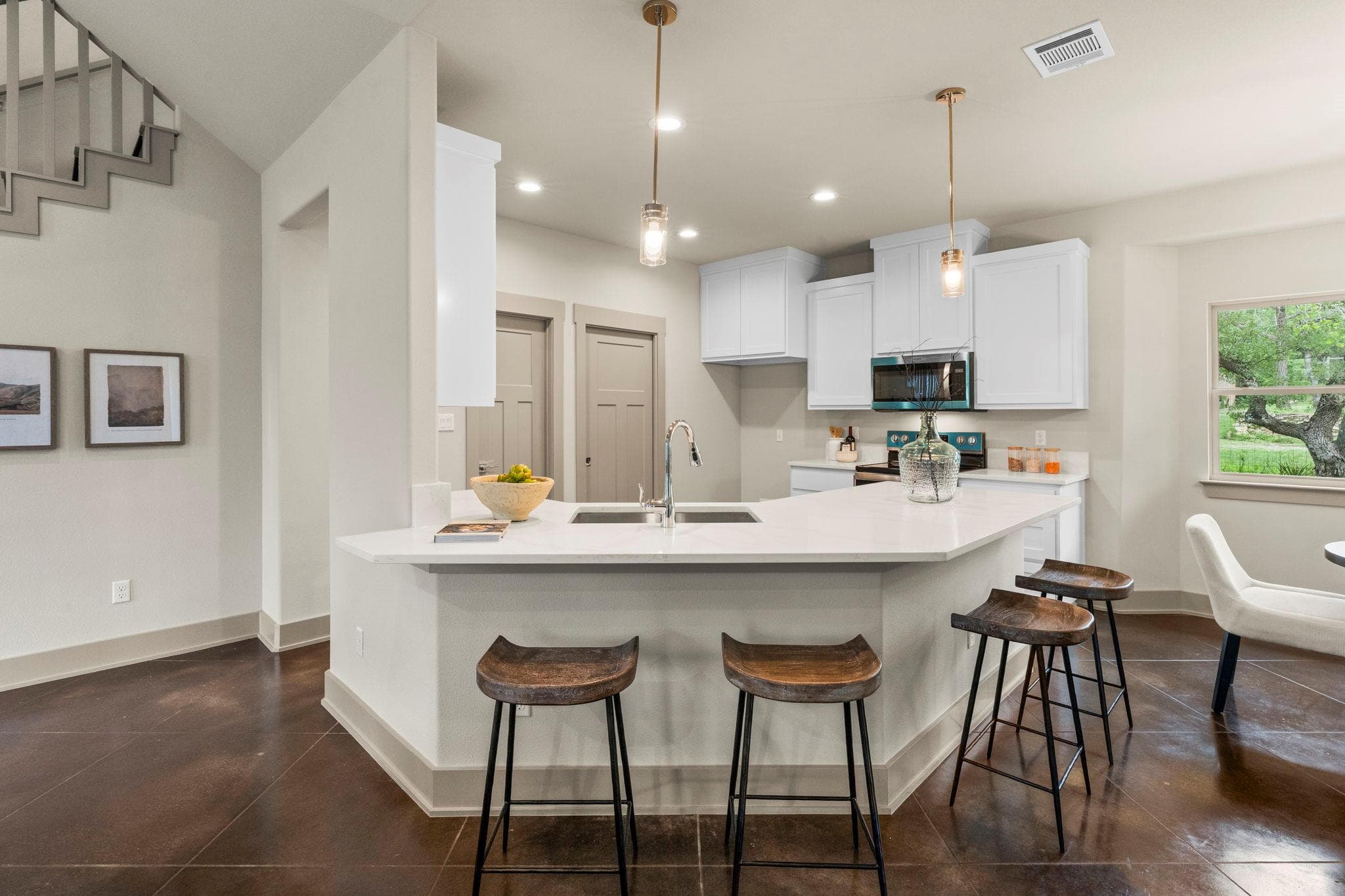 112 Twin Creek Cir