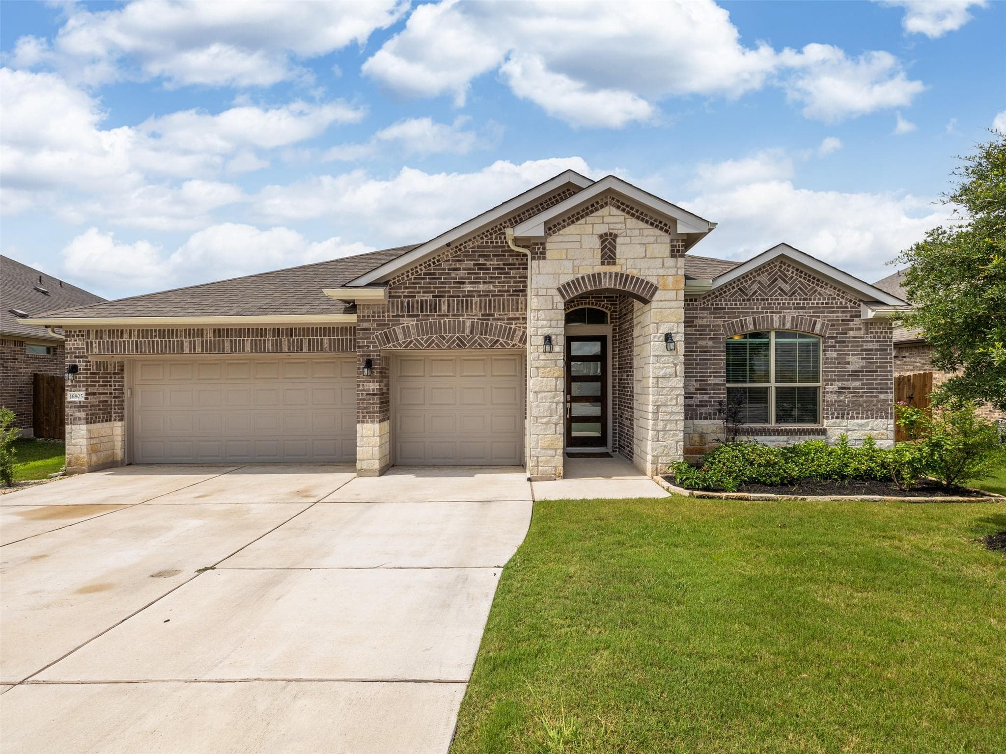 16805 Casa Anna Dr