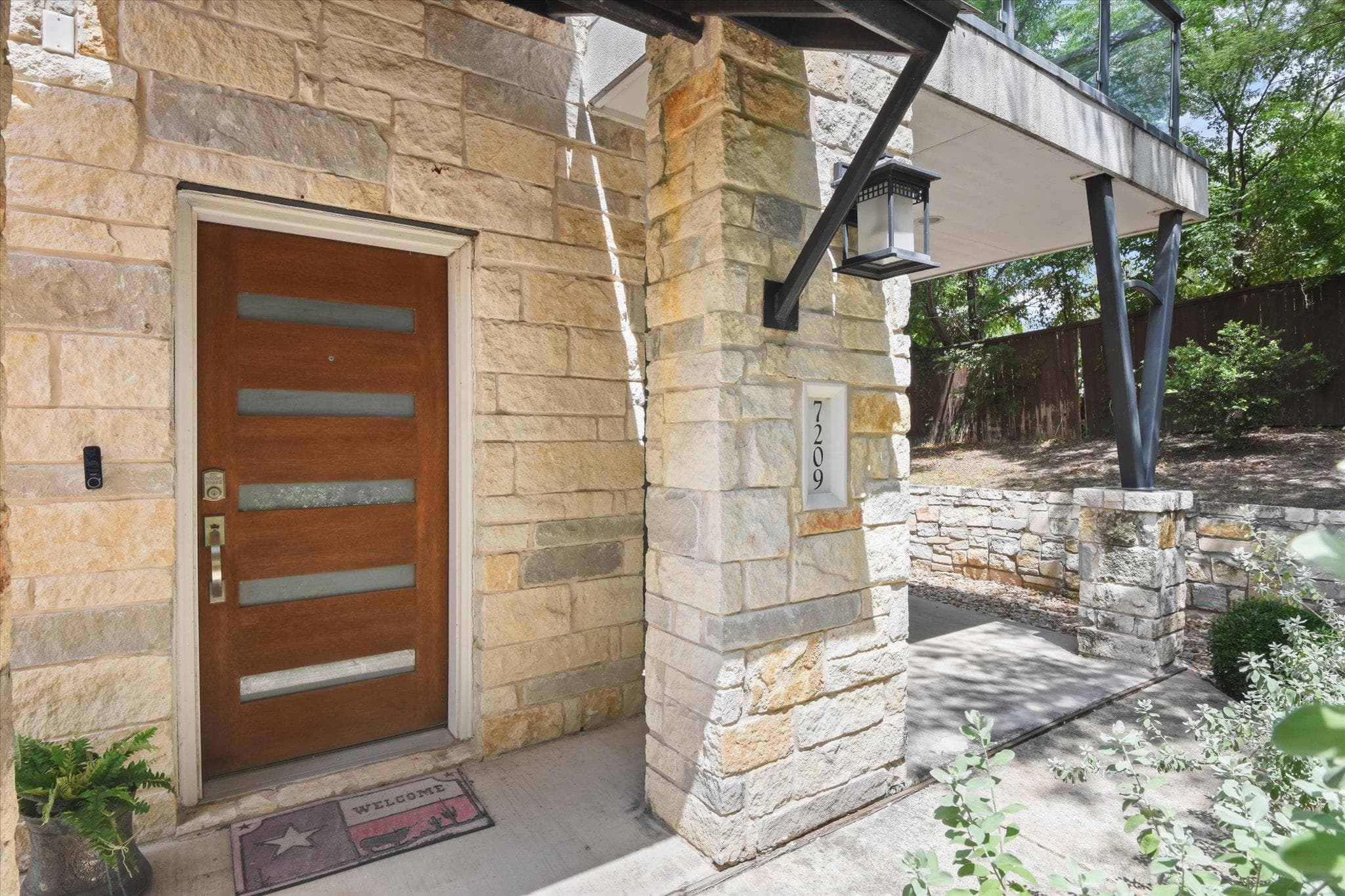 7209 Bassett Ct