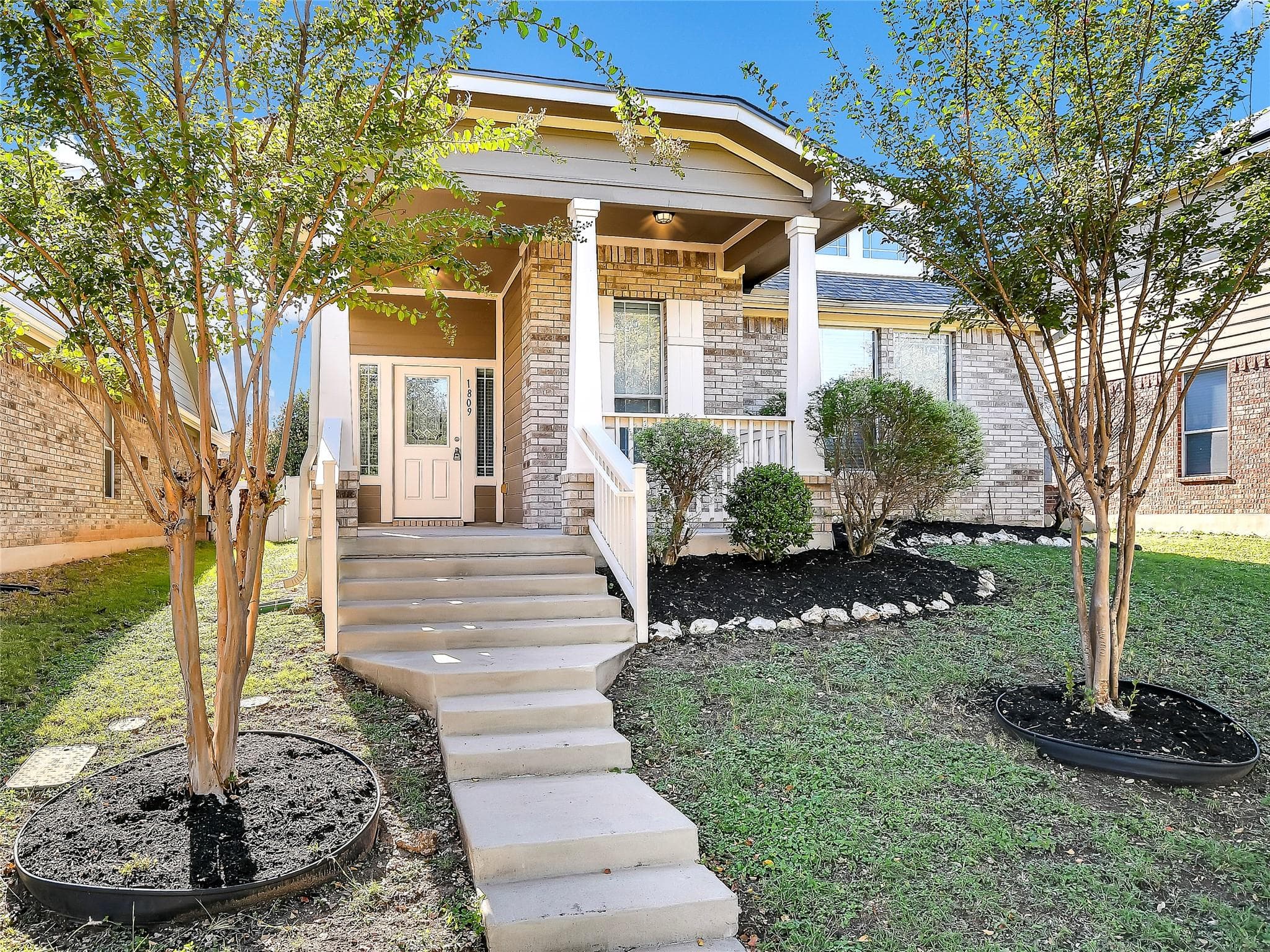 1809 Big Bend Dr