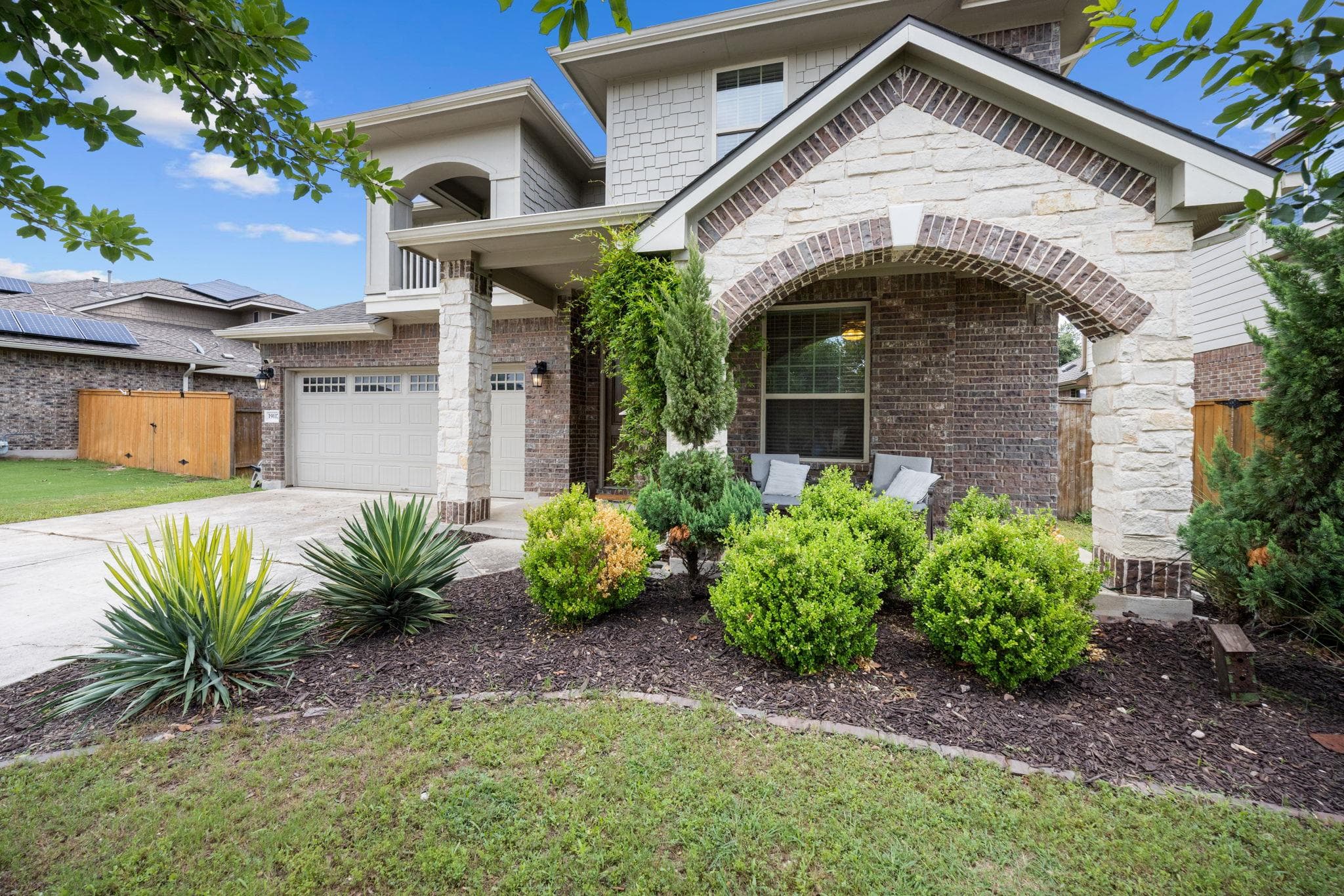 19117 Melwas Way W