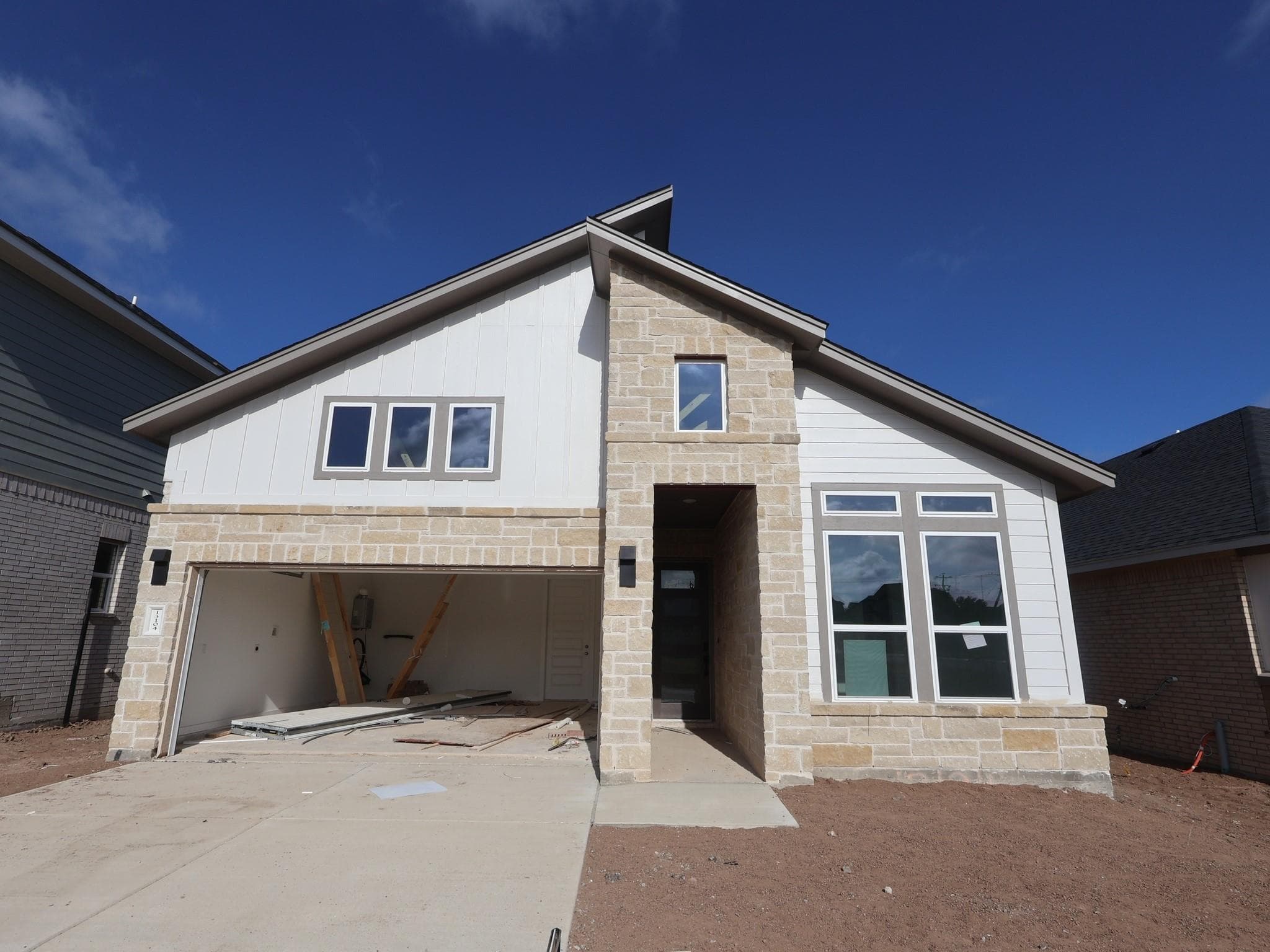 13104 Incline Dr