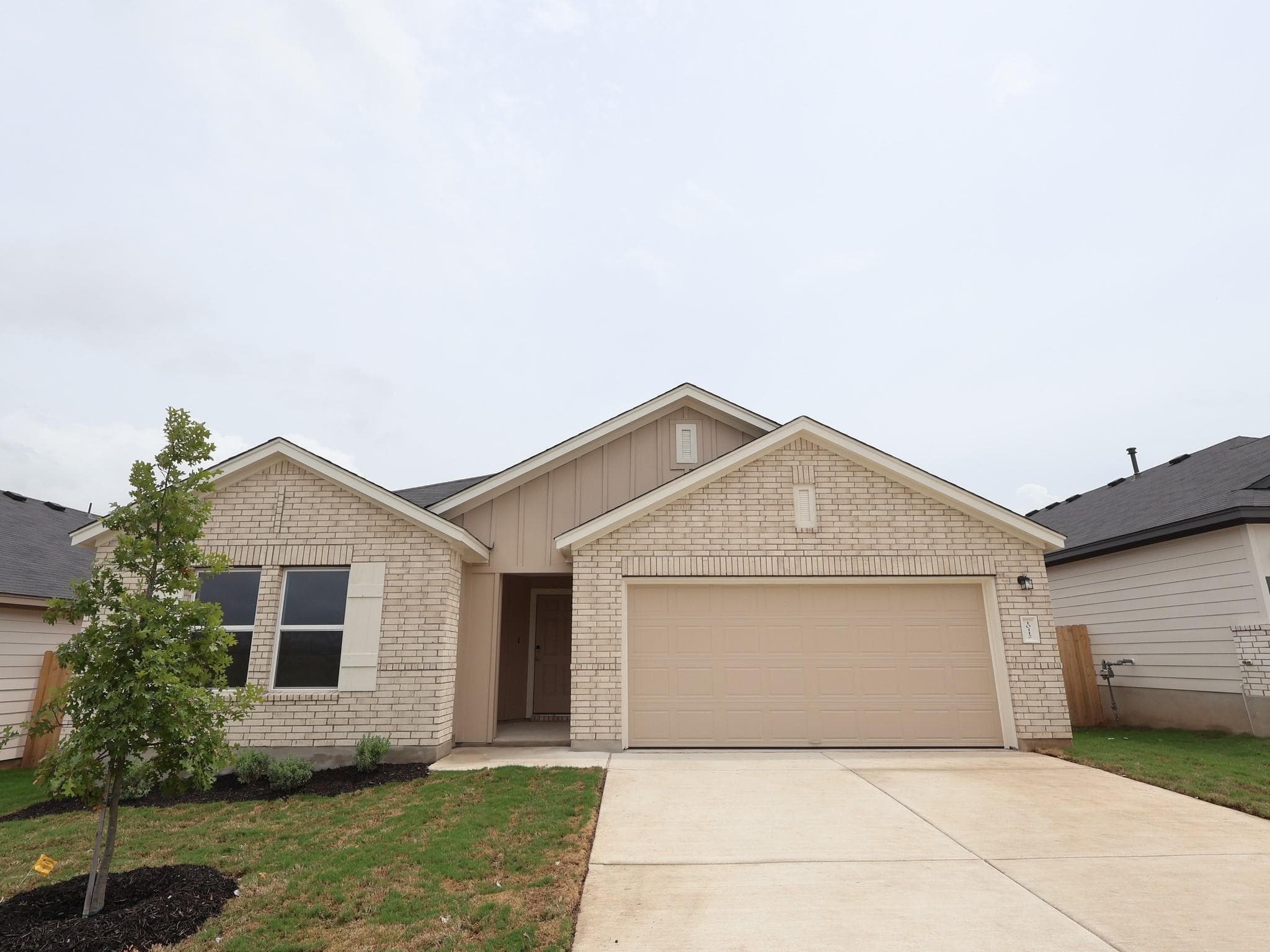 10112 Majestic Hawk Way