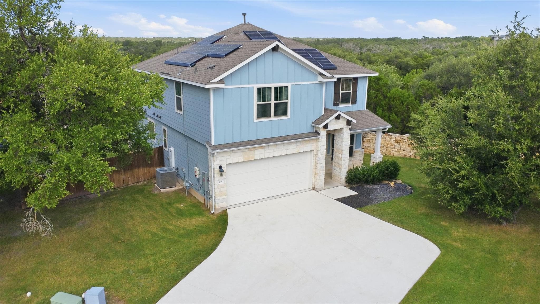 101 Chalk Lake Cv