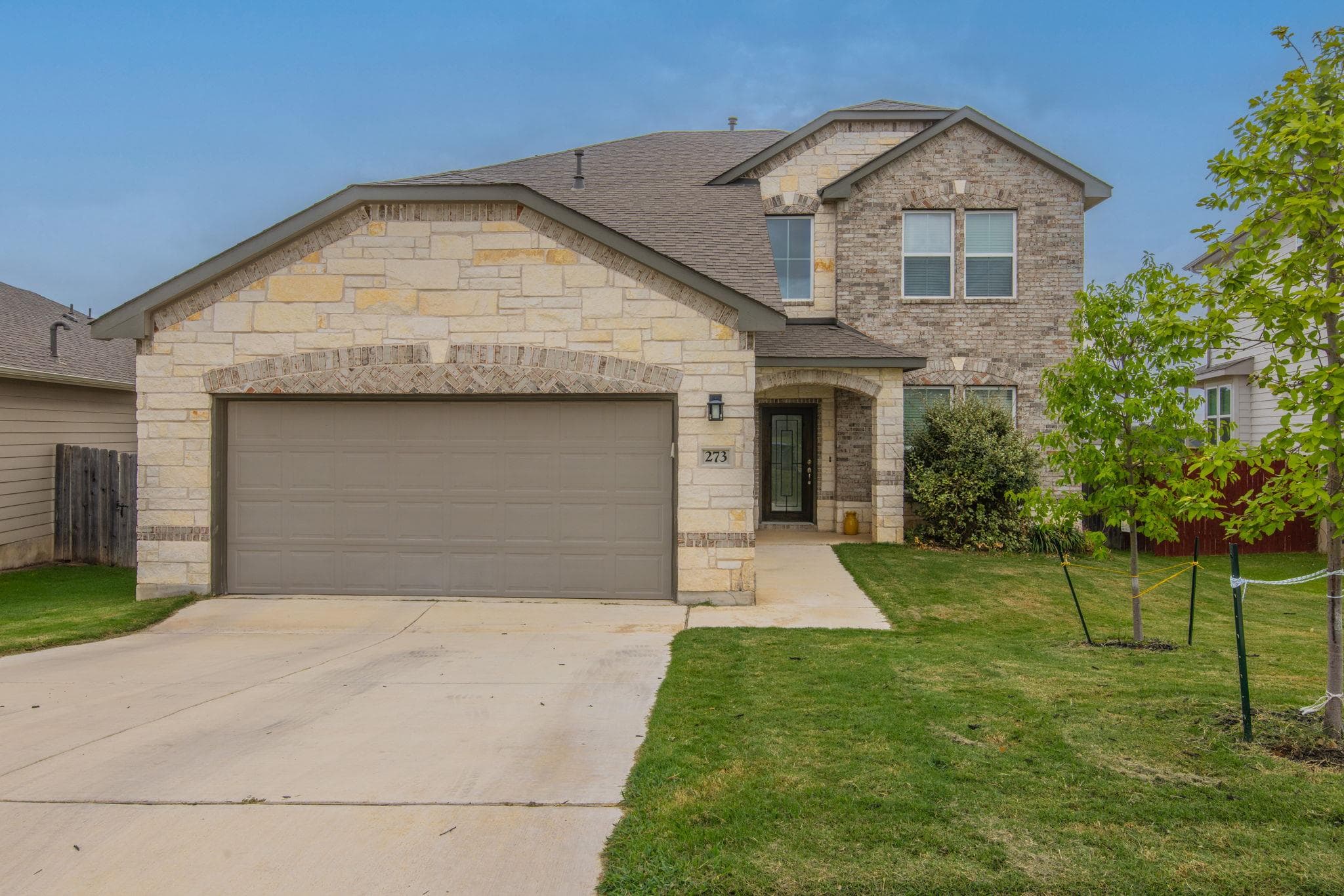 273 Falling Star Ln