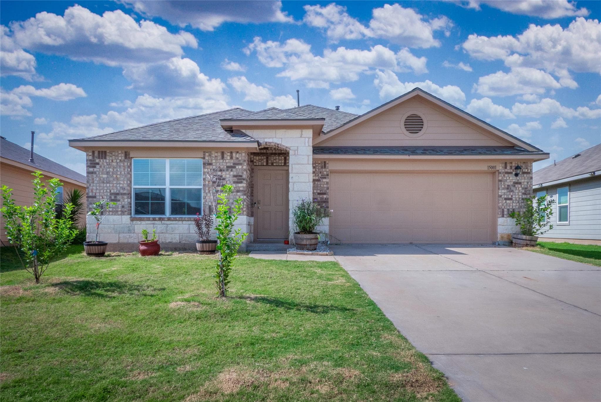 15001 Custis Ln