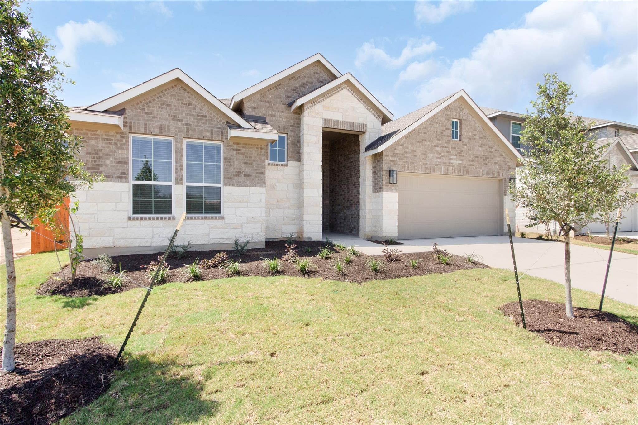 132 Sandrock Trl