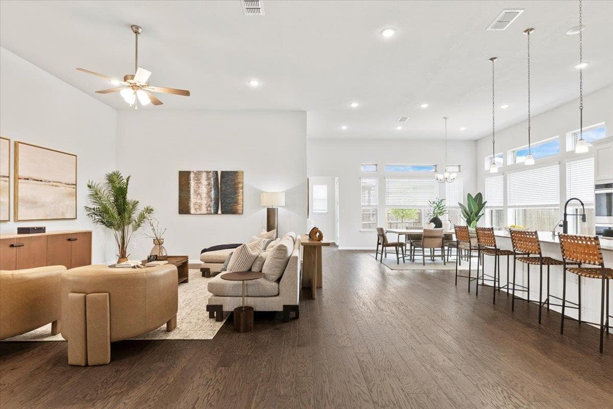 271 Eclipse Dr