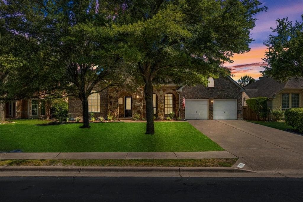 2127 Clear Lake Pl