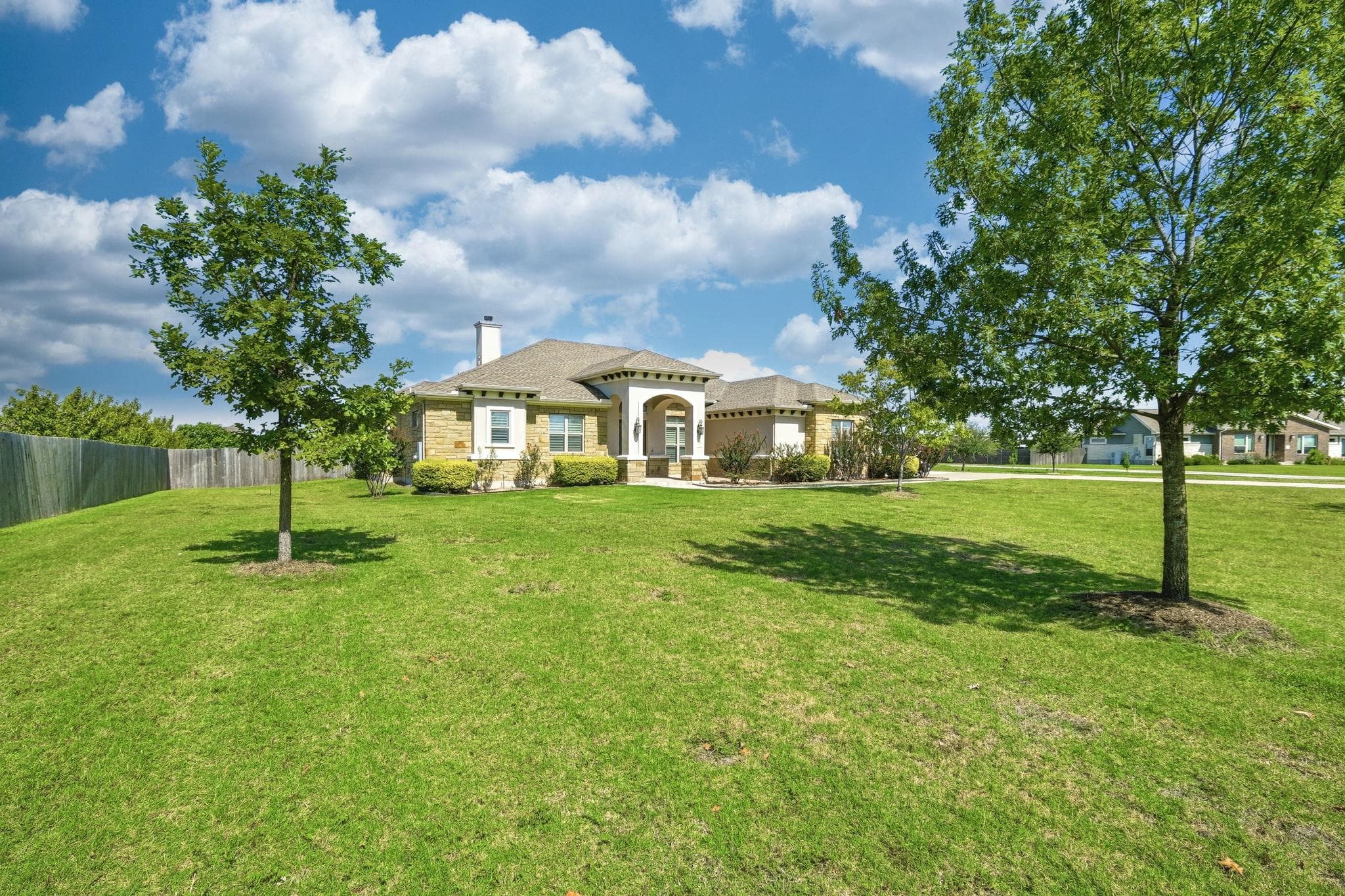 120 W Vienna Dr