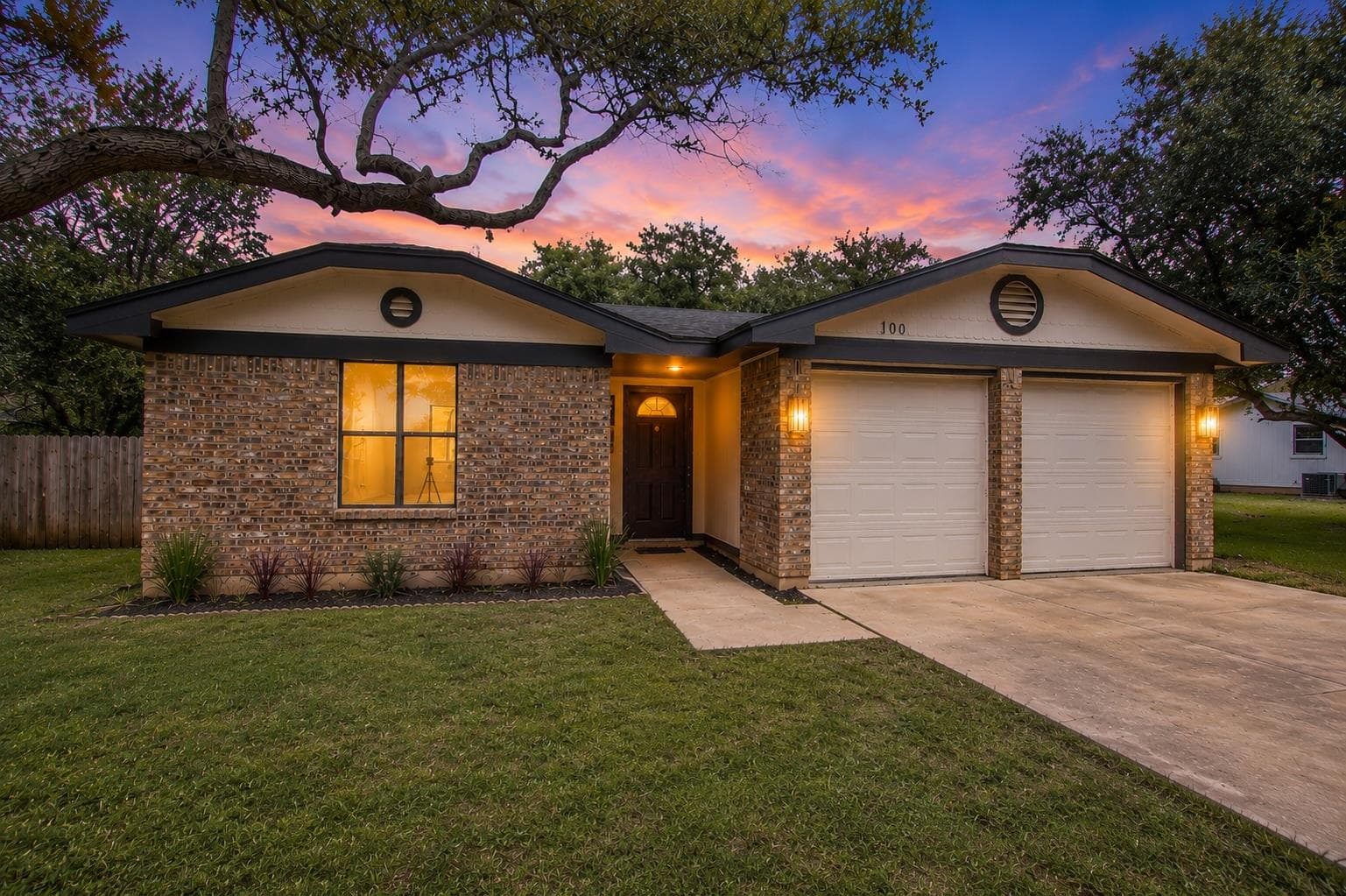 100 S Mount Rushmore Dr