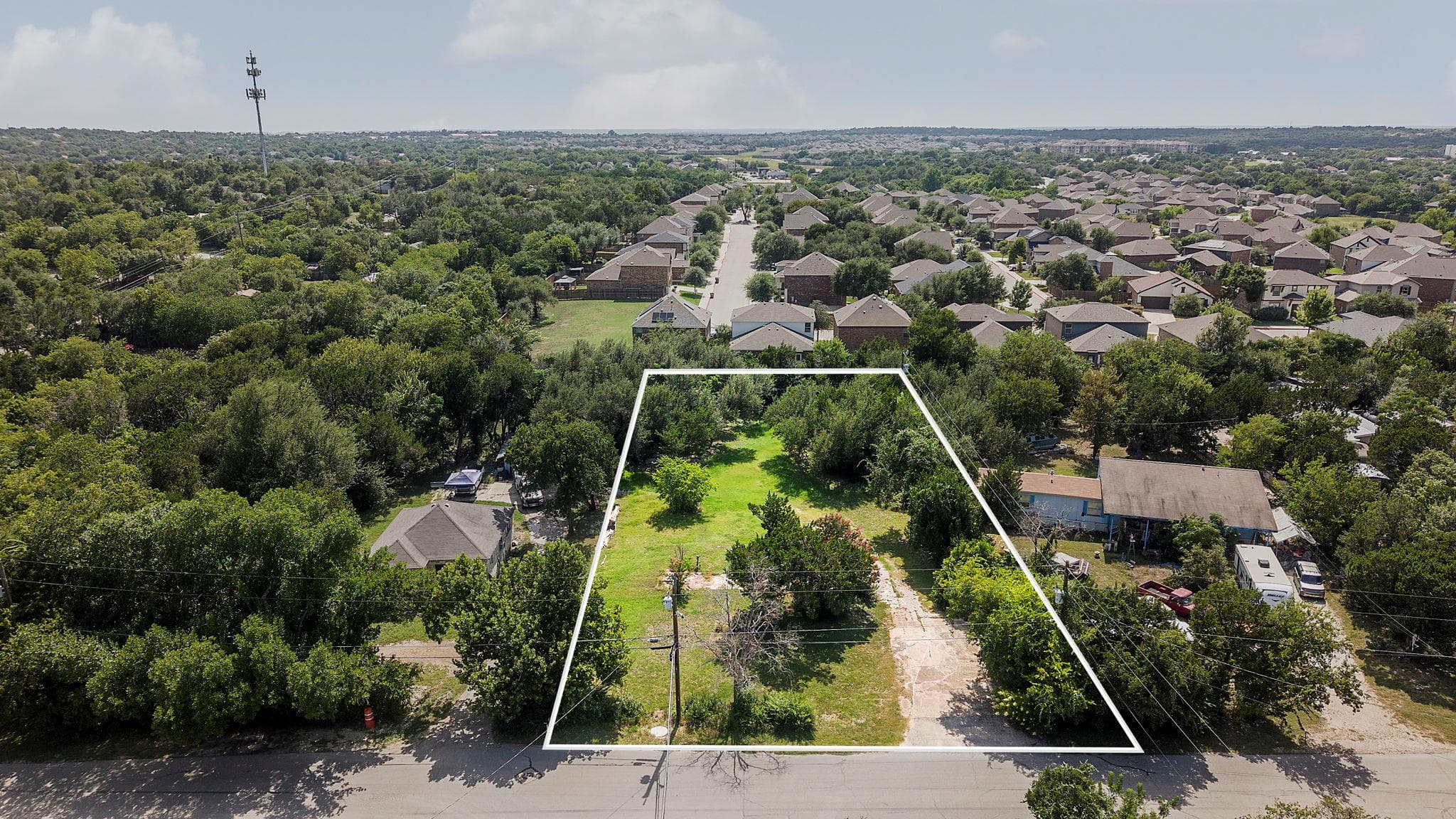 1305 High Chaparral Dr