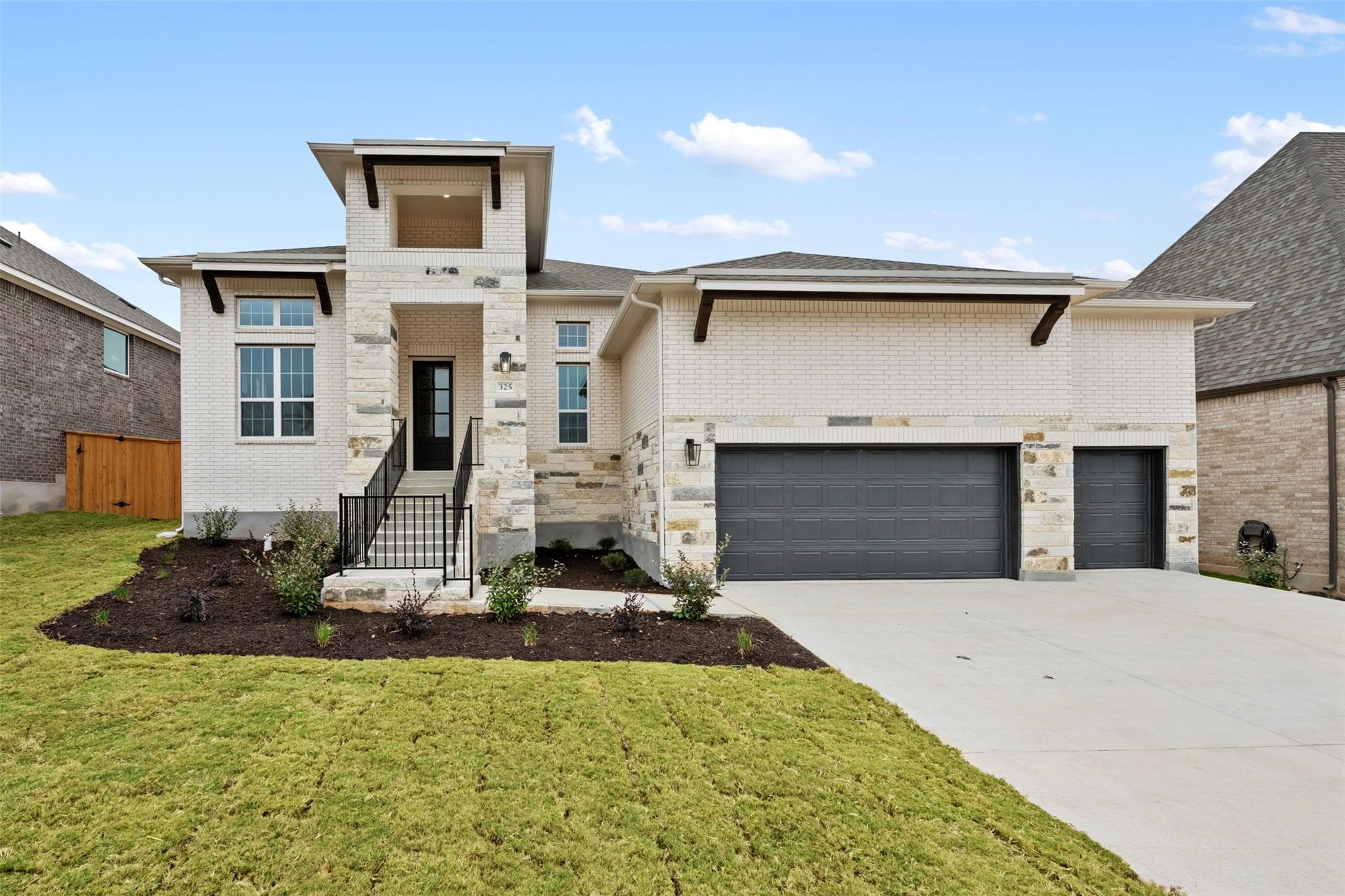 17225 Alta Madera Ln